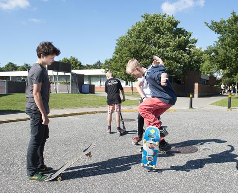 Billede Tjæreborg børn skateboarder